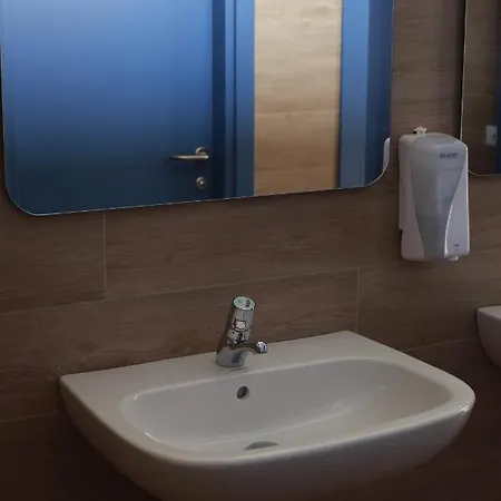 مكان تخييم Le Terrazze Sul Garda Relais Biaza