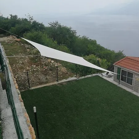 مكان تخييم Le Terrazze Sul Garda Relais
